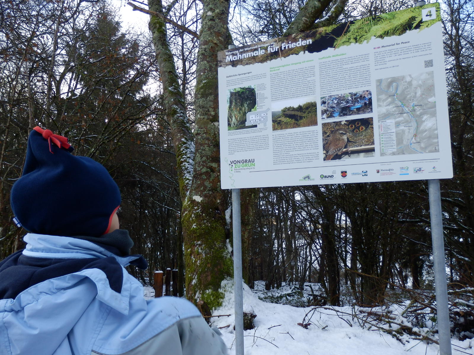 Tafel Mahnmale für den Frieden